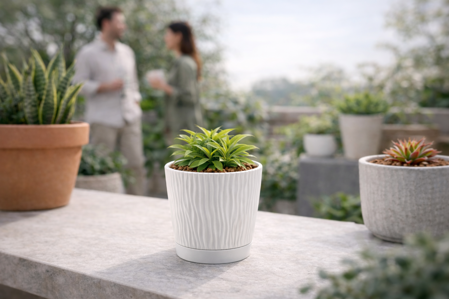 Maceta de plástico para jardín, terraza o balcón | Color: Blanco | Diámetro: 15 cm | Diseño oasis